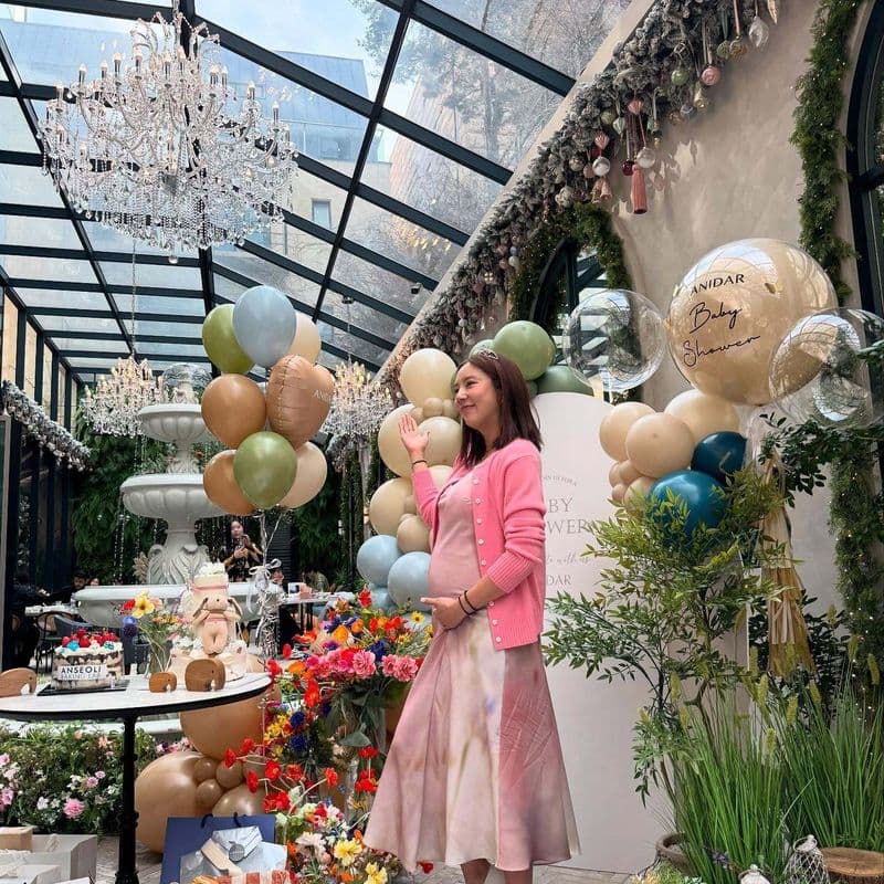 손담비, D라인 빛난초호화 베이비샤워