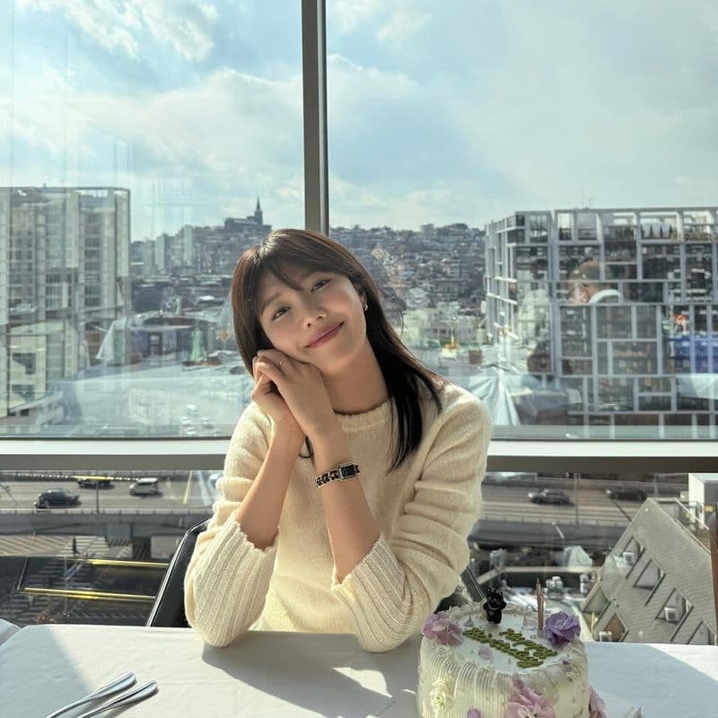 수영의 샤넬 포인트 스타일링