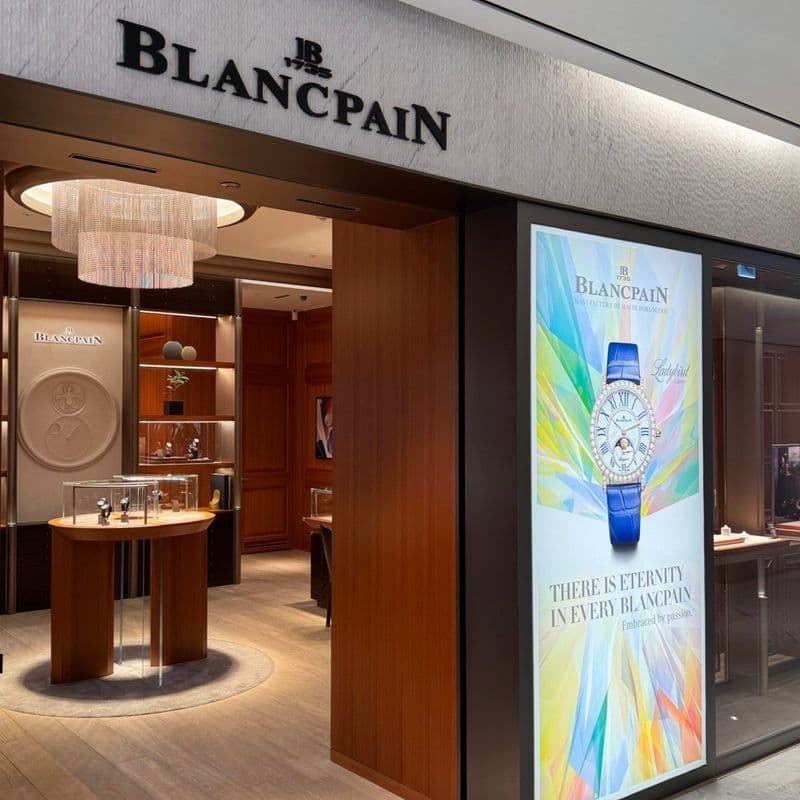 A review of the BLANCPAIN Ladybird Collection and the Valentine's Day Limited Edition.