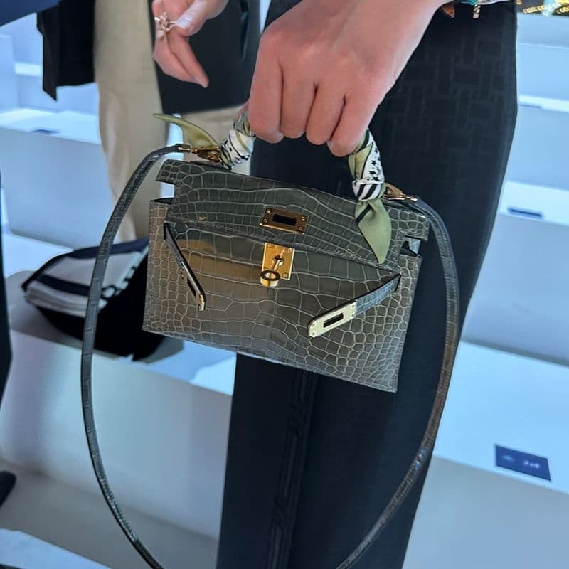 에르메스 쇼장 속, 게스트들의 백은? 