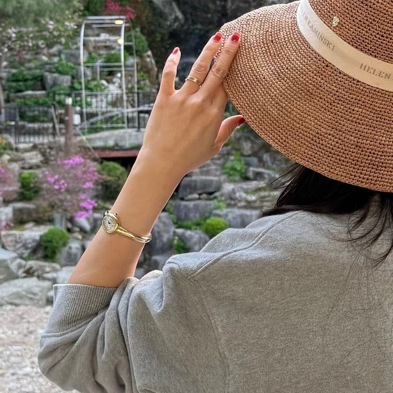 까르띠에 베누아 뱅글의 인상 소식에 적어본 다양한 봄 착용샷 모아모아