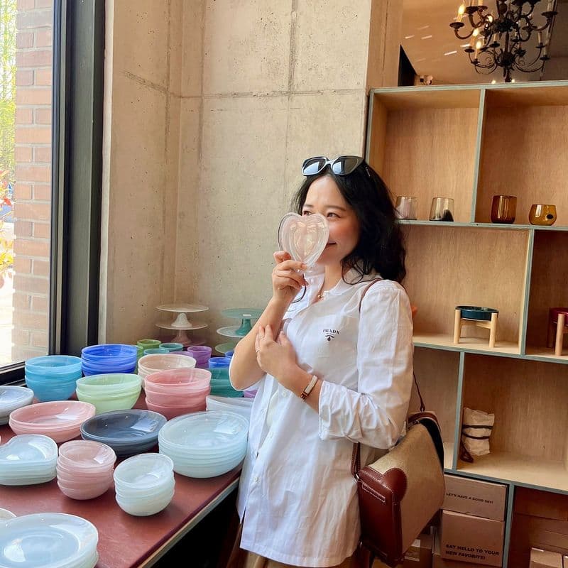 Between spring and summer! Transitional daily look collection. Plus, outfits for a trip to Nha Trang.