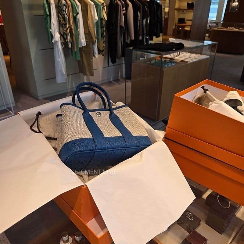 👜 How to score a luxury bag with a walk-in abroad? (Featuring the Mini Herbag and Mini Garden Party)