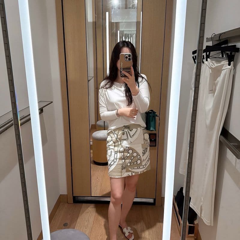 에르메스 100만 원대 의류 추천! 미니스커트 코디 모음