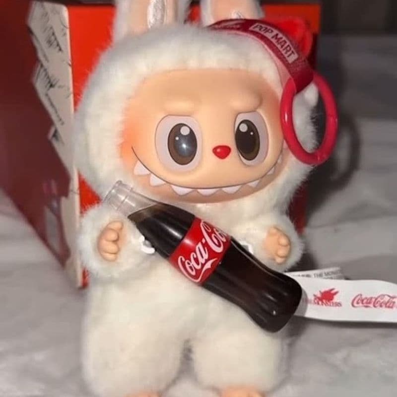 라부부 키링으로 중국 부자 10위 오른 팝마트 CEO