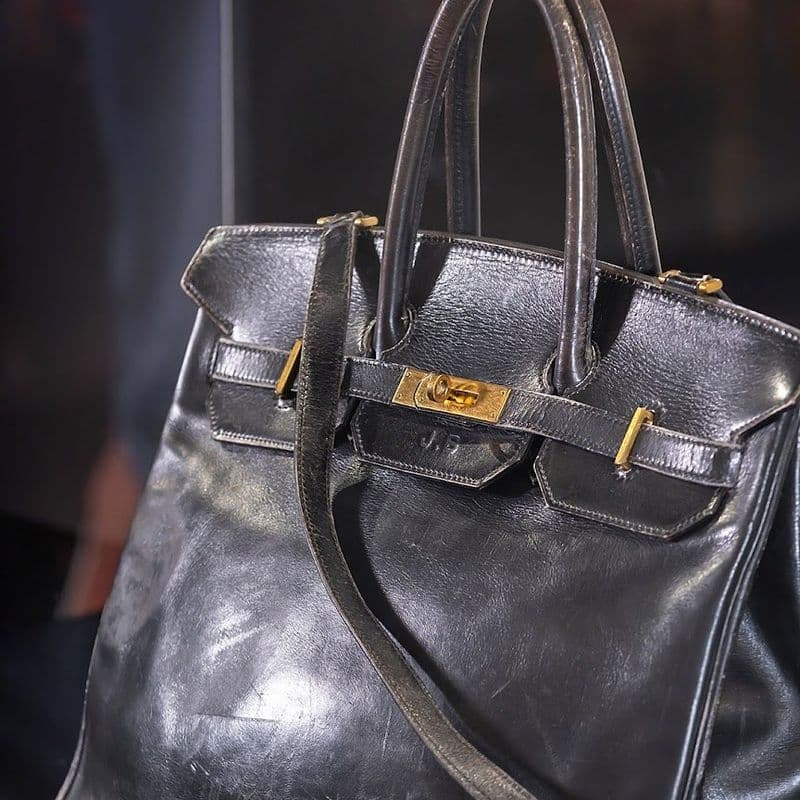 The legendary Jane Birkin bag fetched KRW 13,800,000,000 at auction.