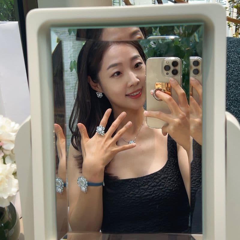 Van Cleef & Arpels Seoul VIP Event: A Review of High Jewelry & Champagne Pairing