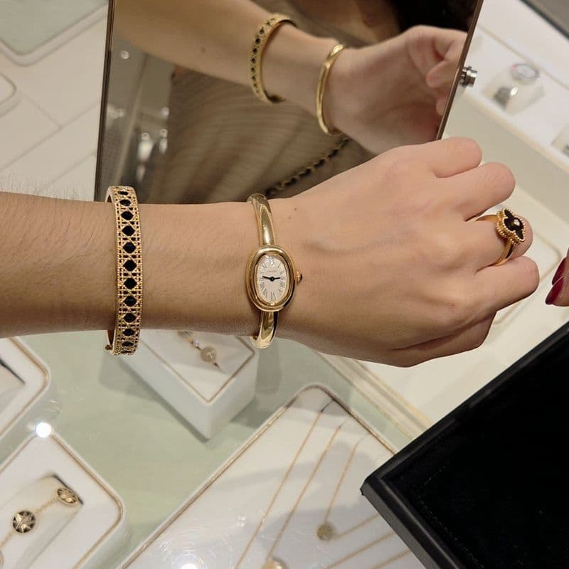 베누아 뱅글과 어울리는 주얼리 조합 추천!  마이 디올 팔찌 블랙 래커 vs 화이트 골드