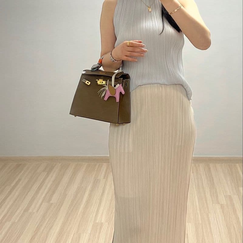 에르메스 백 참 - 로베오 vs 페가수스 vs 버디, 컬러 고르는 팁과 잘 어울리는 가방 추천