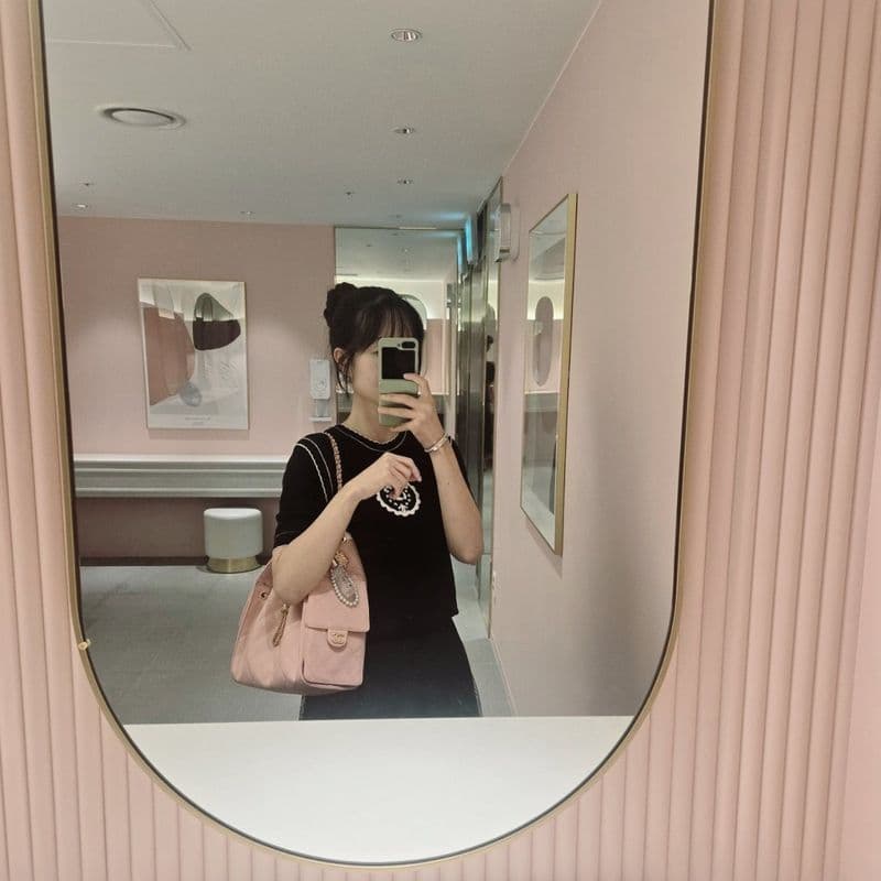 Review: My Chanel 2.55 Bag in Pink - Tips for Buying & Selling Chanel Bags