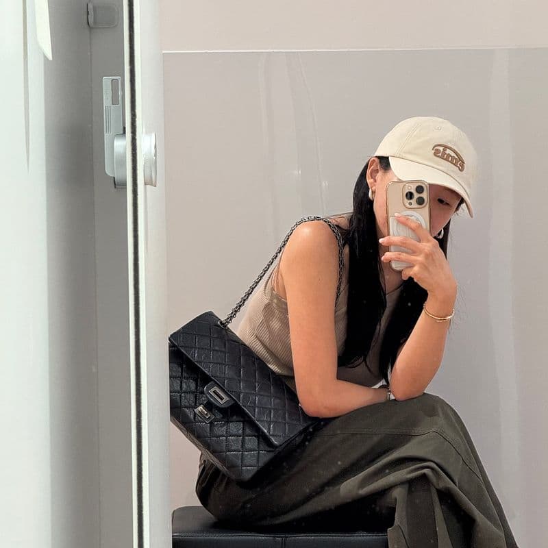 Chanel Classic Medium vs. Vintage Large: A Comparison of How They Look On