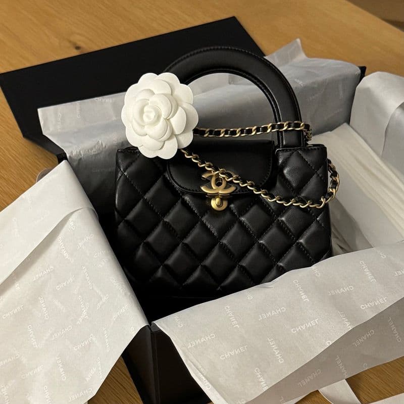Unboxing & Styling the Chanel Kelly Small in Black (feat. the Cartier Baignoire Mini)