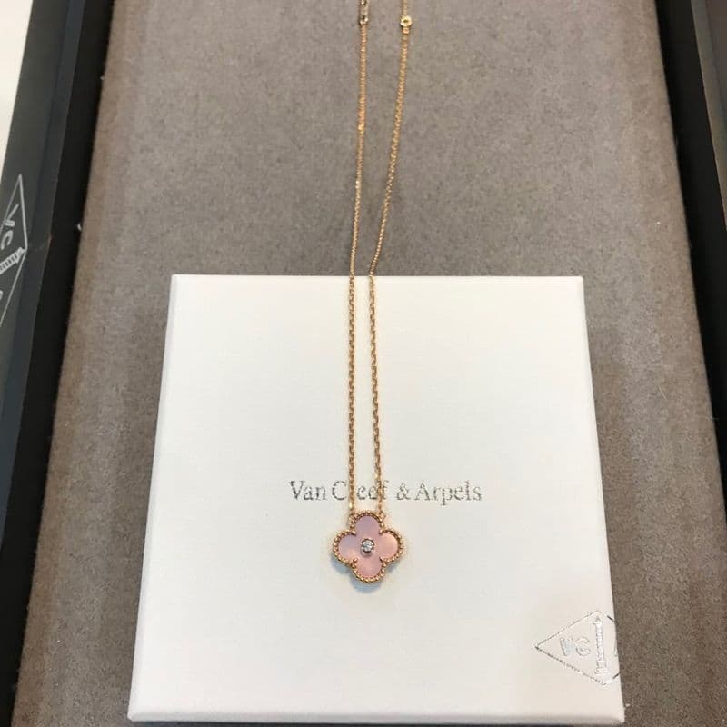 반클리프 2025 홀리데이 실물｜2024 vs 2025 비교