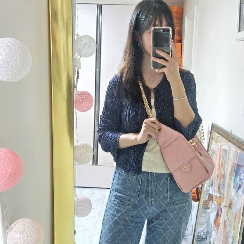 샤넬 제니 백 총정리｜19 vs 22 vs 23 vs 25 백 비교 & 25 백 스몰 수납력 후기·스트랩 연장 팁