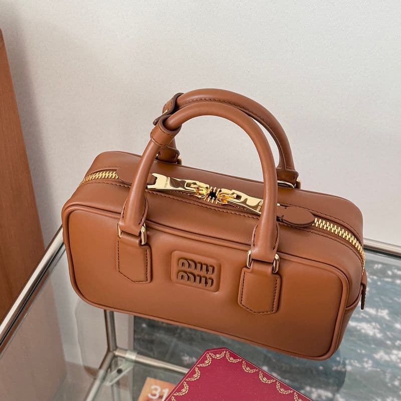 Unboxing the Miu Miu Arcadie Bag (Regular, Cognac) & Fall Outfit Ideas | Daily Tote Bag Recommendation