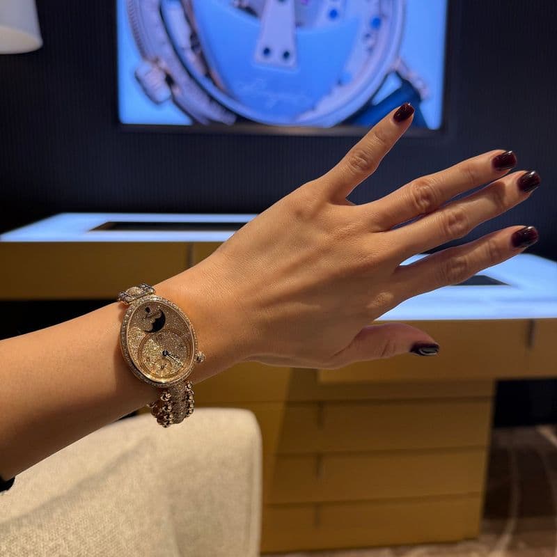 브레게 250주년 기념 레인 드 네이플 컬렉션 9935 vs 8925 비교 후기