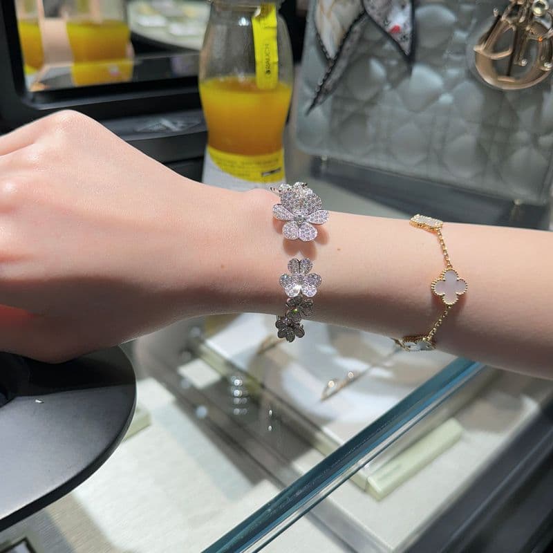 반클리프 프리볼 반지·팔찌·목걸이 실착 후기｜실물 리뷰 총정리