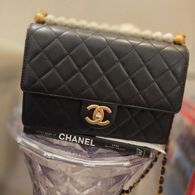 샤넬 가방 가죽 관리법｜진주 백 관리 전후 비교