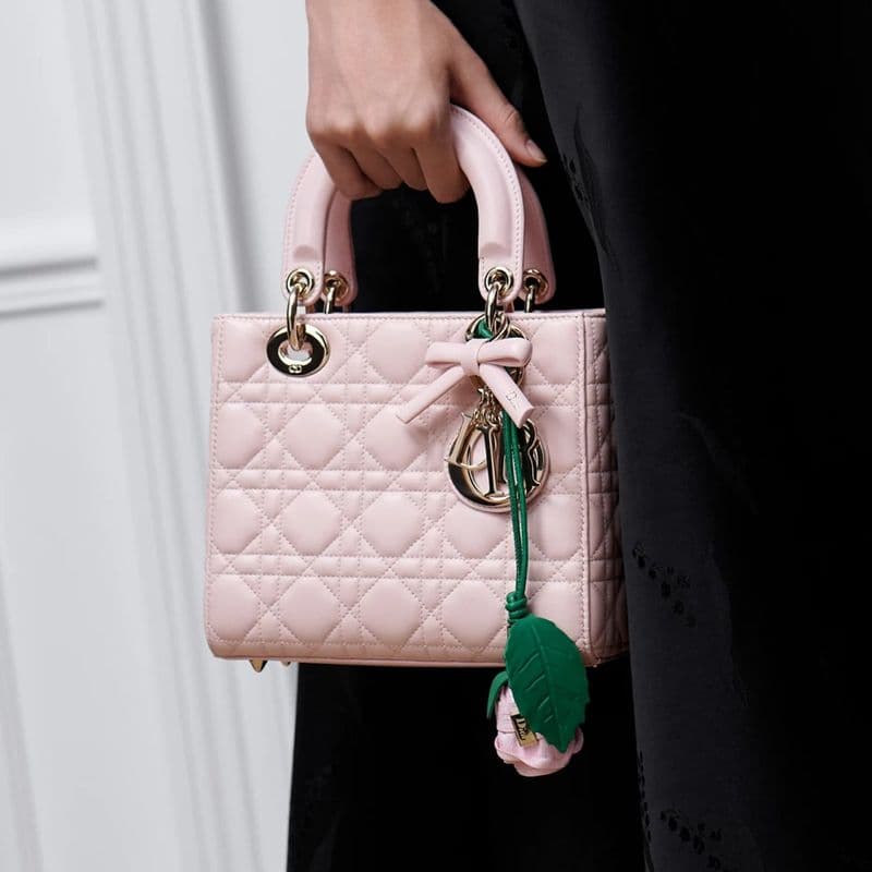 디올 2026 여름 캠페인 공개, 조나단 앤더슨의 첫 번째 챕터