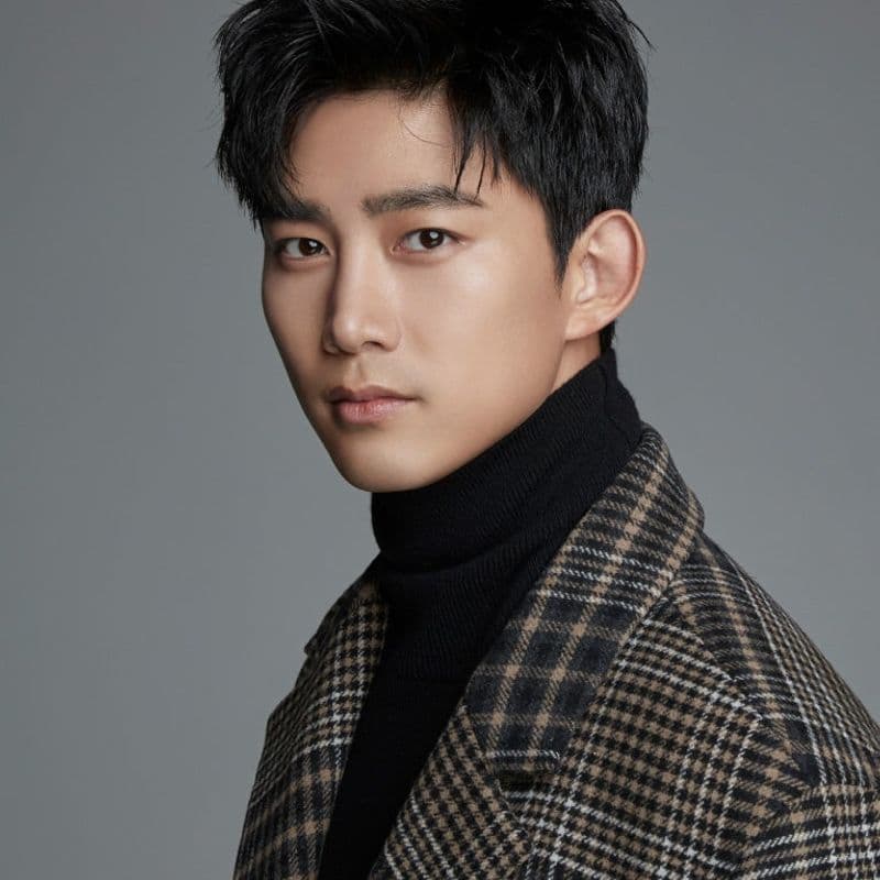 원조 짐승돌, 옥택현 4월 24일 비 연예인 연인과 결혼