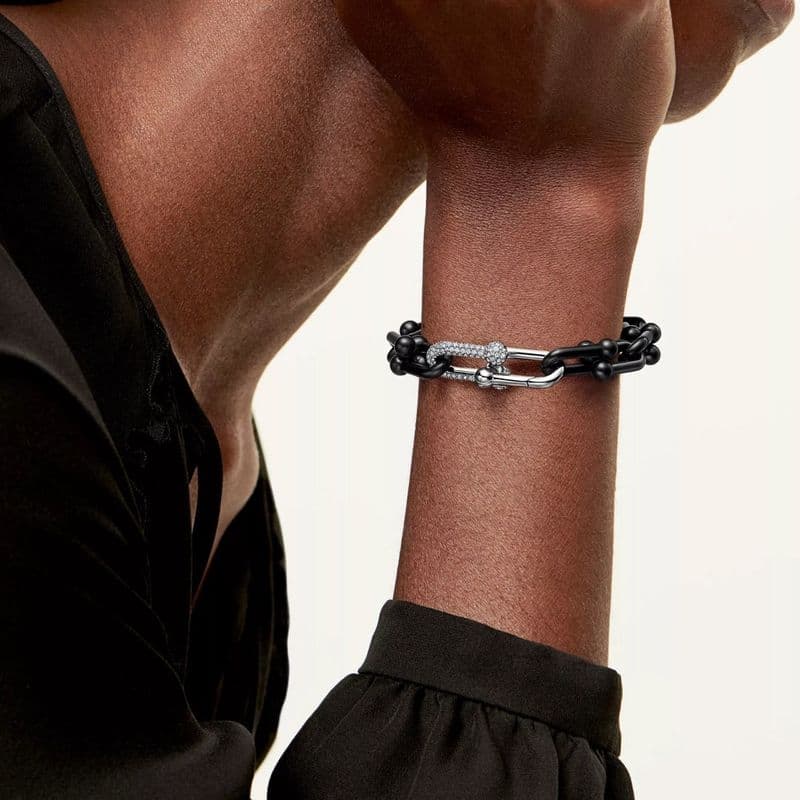 티파니앤코 하드웨어 신제품 출시｜블랙 티타늄 & 플래티늄 조합