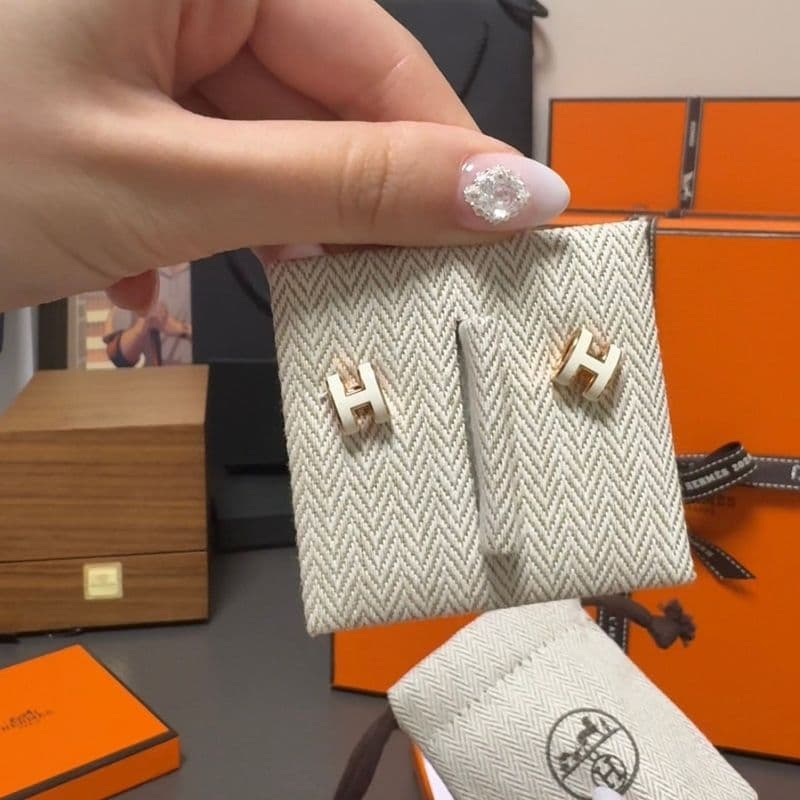  에르메스 100만 원대 아이템 추천｜팝아슈 귀걸이·산토리니 구매 후기 