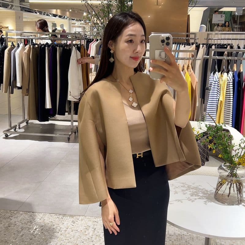 케이프 코디 추천 4가지｜반클리프 목걸이·에르메스 벨트로 완성한 간절기 데일리룩