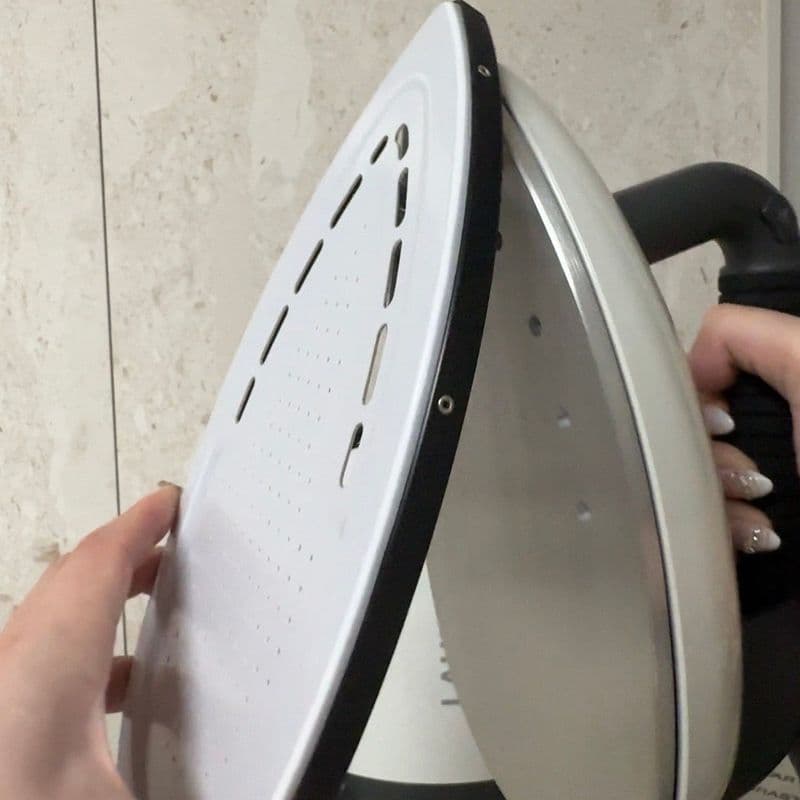 드라이클리닝 줄여준 명품 스팀다리미 로라스타 LIFT | 실크·캐시미어 홈케어 추천