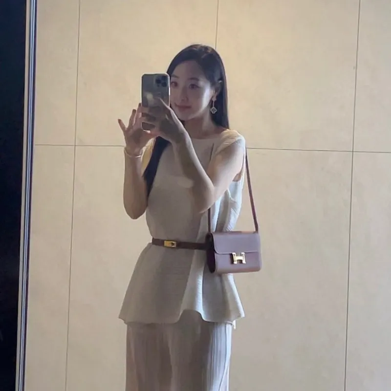 여름 플리츠 코디 및 반클리프아펠 20모티브 활용 OOTD (feat. 에르메스 콘스엘란, 콘스투고)