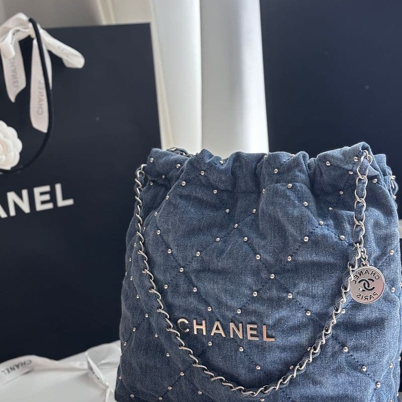 레더보다 추천해요! 샤넬 24S 데님 22백 구매 후기 및 착용샷