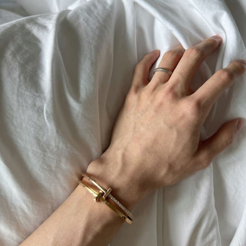 티파니 T1 힌지드 뱅글 다이아, 손 작은 여자 추천