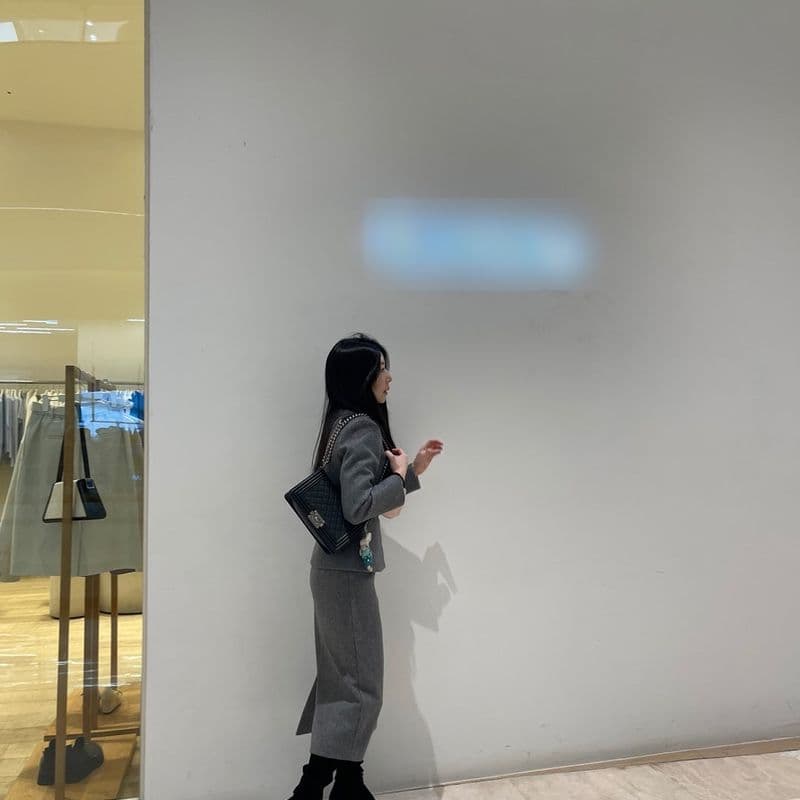 My review of the Lee Boo-jin inspired set! Skirt & suit styling recommendations.