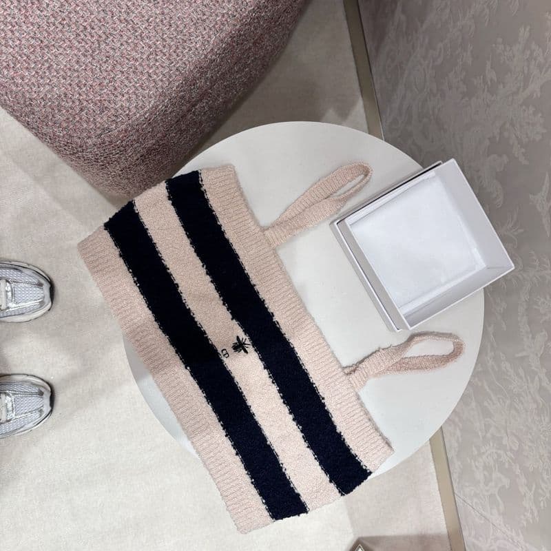 100만 원으로 구매 가능한 디올 가방, 신발, 의류 추천