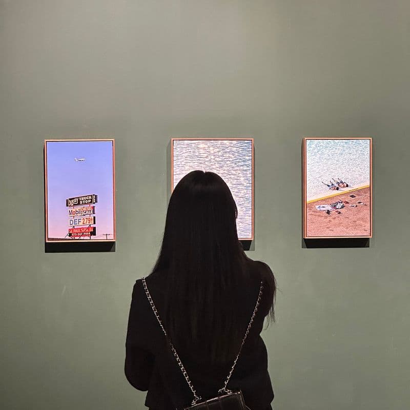 Lee Kyung-jun Exhibition: Dior Oblique Mitzah Scarf Styling Recommendation