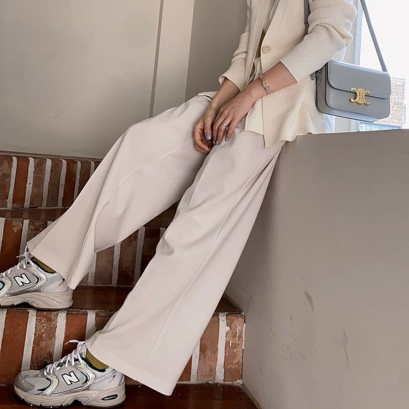 Celine Daily Bag Recommendations! A Collection of Celine Bag Outfits.