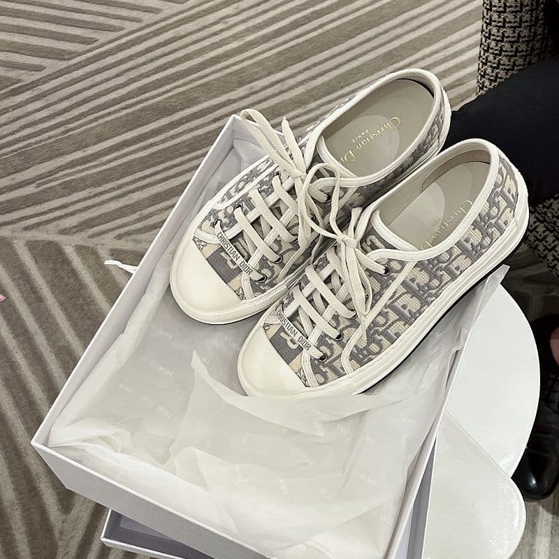 Dior Oblique Sneakers: My Shopping Experience & Styling Tips