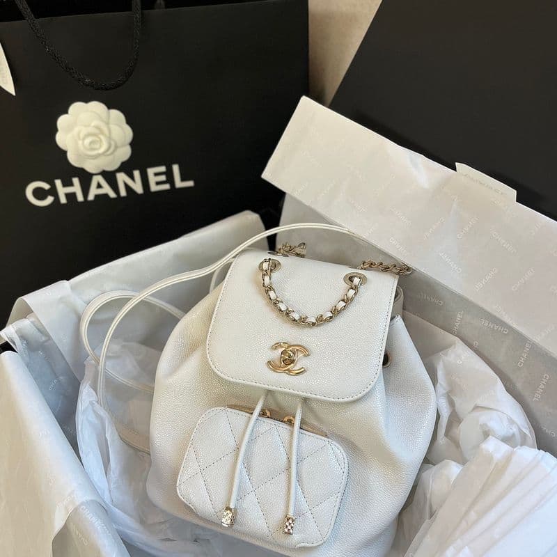 샤넬 백팩 화이트, 명품 데일리백 내돈내산 코디 모음집