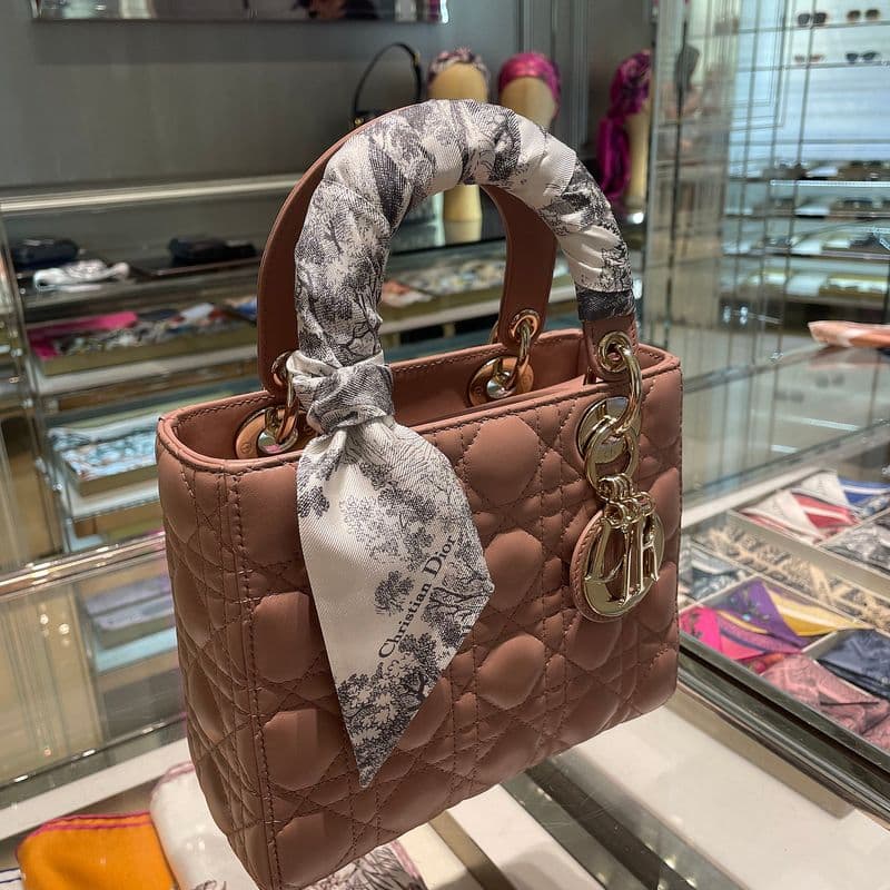 Bridal Bag Recommendations: A Detailed Comparison of the Dior Lady Dior and Chanel Classic Medium (by Color)!