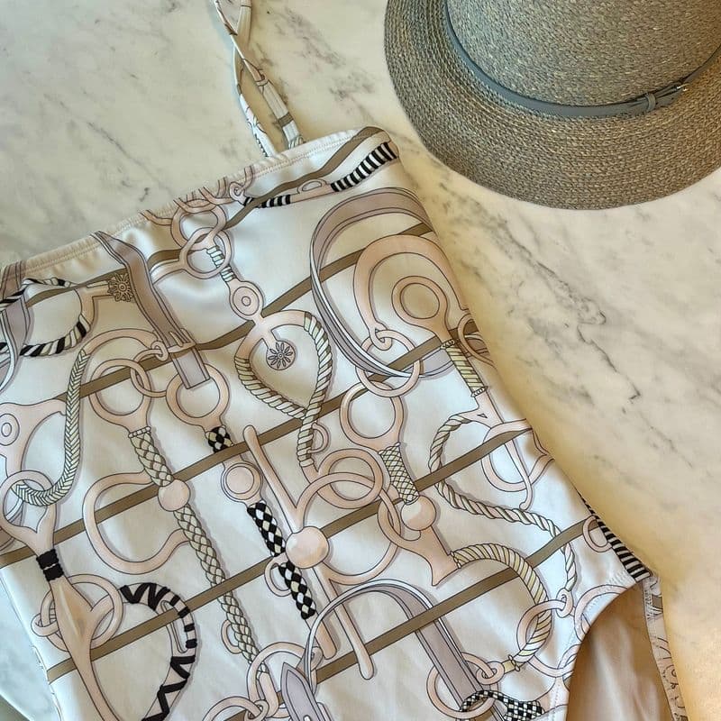 로고리스 여름 아이템 추천! 명품백 없이 명품 코디하는 법