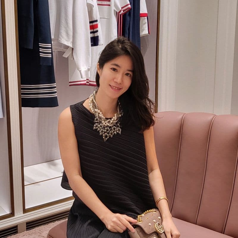 Apgujeong Housewife Chic: 4 Pleats Please Styling Tips