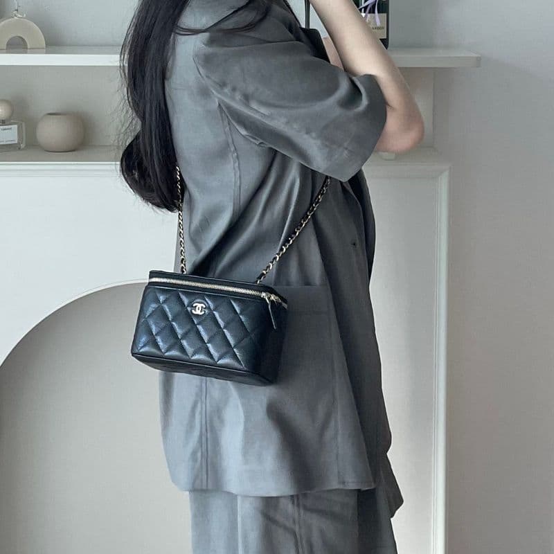 Chanel Mini Bag Recommendations: A Comparison Review of Vanity, 22 Mini, and Gold Ball Mini