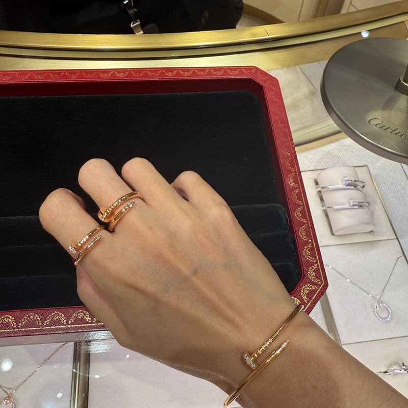 Cartier news! Review of the new Cartier Juste un Clou ring SM with diamonds.