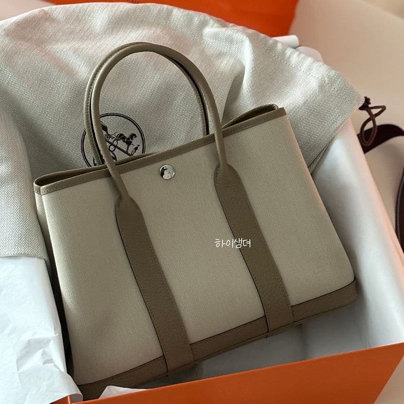 Skip the store lines! Here's a sweet tip for snagging an Hermes Adair bag online and building up your purchase history.