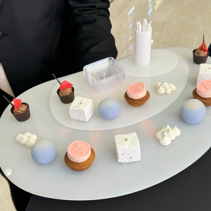 My experience visiting Galleria Department Store's VIP 'P-Day' event in the second half of the year.