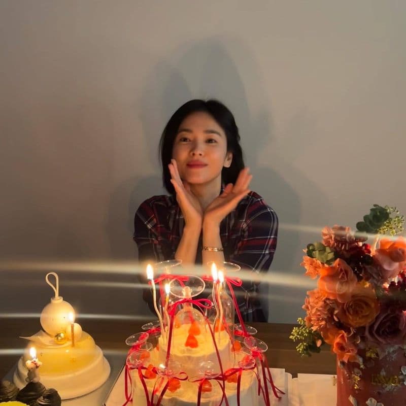 송혜교, 쇼메와 함께한 생일파티
