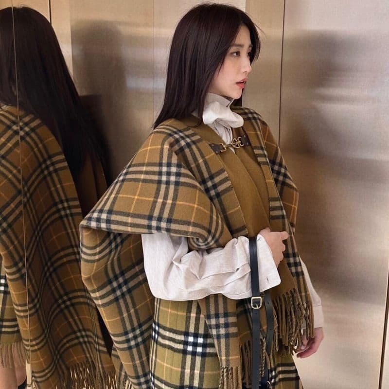 Park Ha-sun's Burberry Look Styling