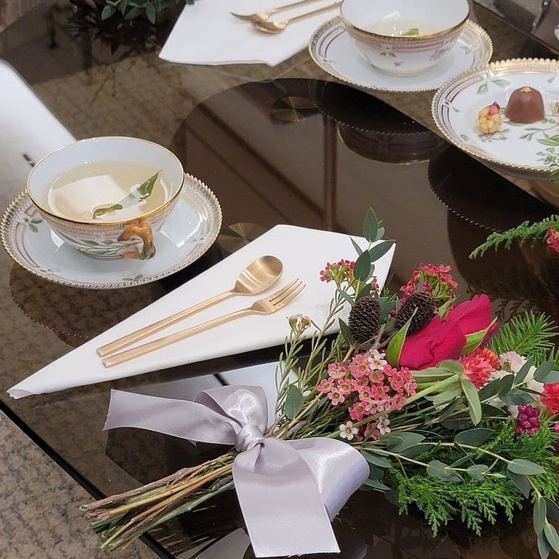 A Review of Flora Danica: The World's Most Exquisite Tableware