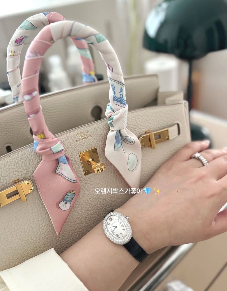 까르띠에 베누아 스몰 파베 가죽💎✨