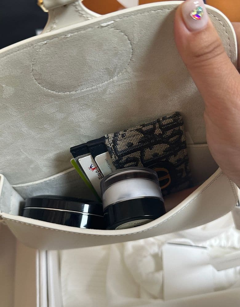 디올 25년 신상 바비 미니백