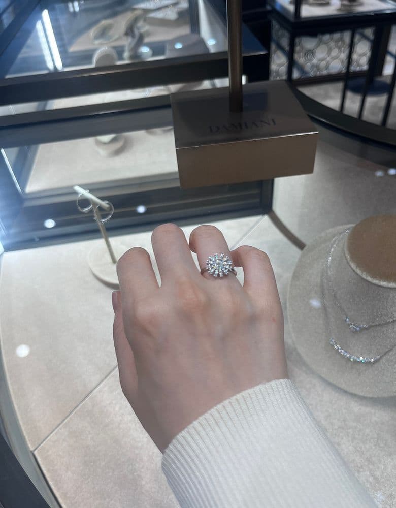 Damiani Margherita Ring